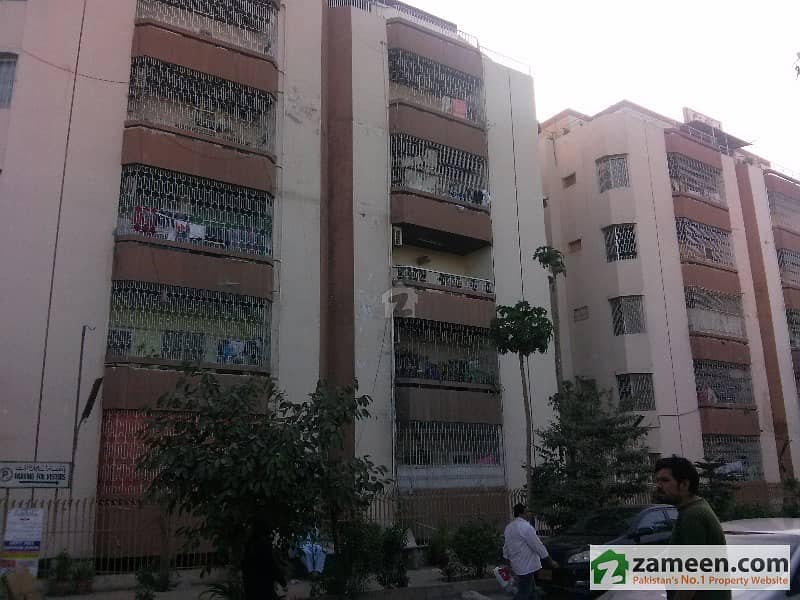 1400 Sq Ft Apartment Block 17 Gulistan-e-Jauhar karachi for Sale. 