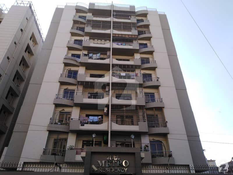 سوِل لائنز کراچی میں 4 کمروں کا 11 مرلہ فلیٹ 5.5 کروڑ میں برائے فروخت۔