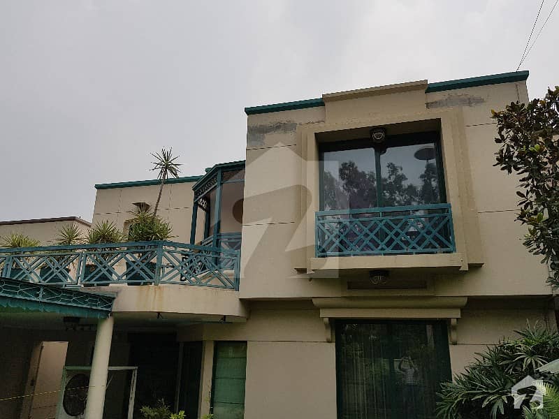 1 Kanal House For Sale In  Eden Canal Villas On Canal Bank Road