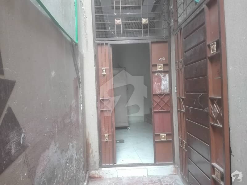 سمن آباد لاہور میں 3 کمروں کا 2 مرلہ مکان 40 لاکھ میں برائے فروخت۔