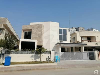 بحریہ ٹاؤن فیز 3 بحریہ ٹاؤن راولپنڈی راولپنڈی میں 5 کمروں کا 1 کنال مکان 4.7 کروڑ میں برائے فروخت۔ بحریہ ٹاؤن فیز 3 بحریہ ٹاؤن راولپنڈی راولپنڈی میں 5 کمروں کا 1 کنال مکان 4.7 کروڑ میں برائے فروخت۔