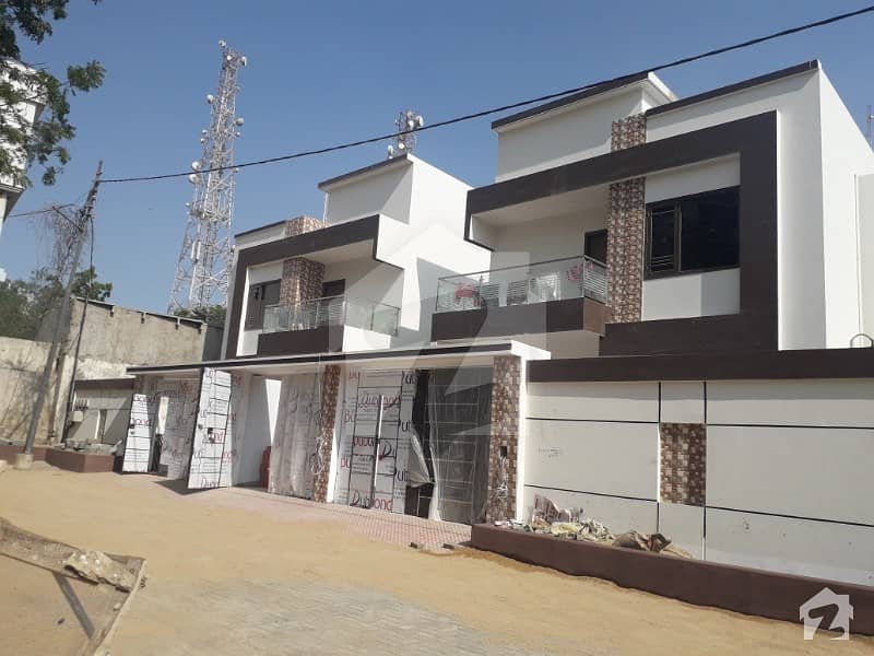 پی ای سی ایچ ایس بلاک 6 پی ای سی ایچ ایس جمشید ٹاؤن کراچی میں 6 کمروں کا 10 مرلہ مکان 6 کروڑ میں برائے فروخت۔