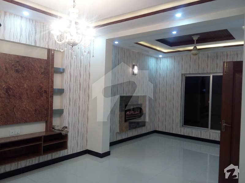 05 Marla Slightly Used House Available For Sale In State Life Society Phase 1 A Block