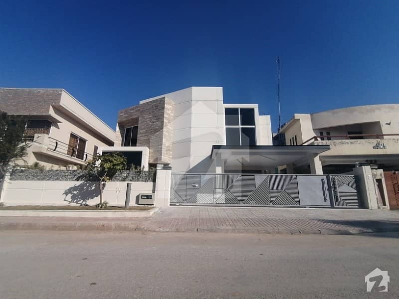 House Is Available For Sale In Bahria Town Phase 3