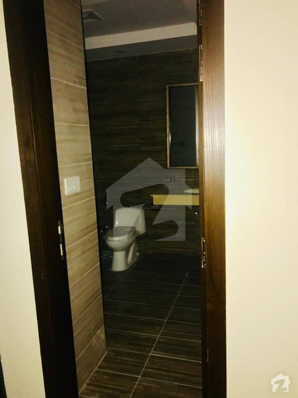 1 Bed Apartement Is Availabale For Rent At Reasonable Price