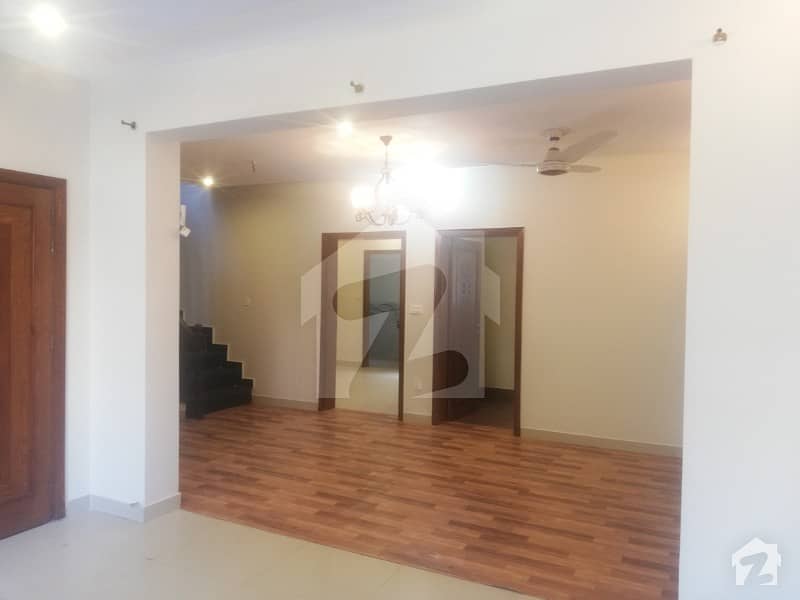 5 MARLA HOUSE AVAILABLE FOR RENT IN SECTOR D BAHRIA TOWN LAHORE
