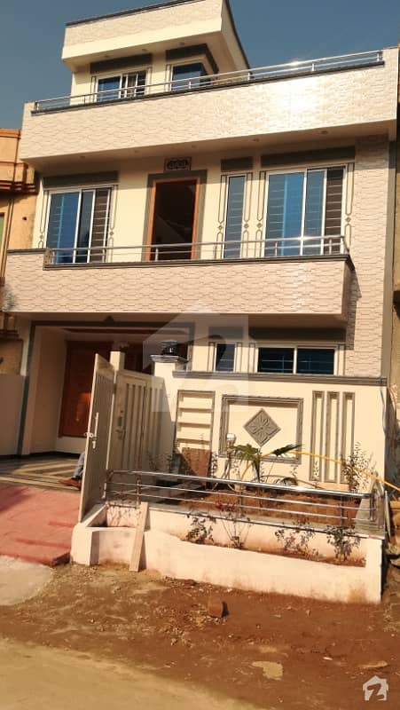 Brand New 25x40 House For Sale With 3 Bedrooms In G-13 Islamabad