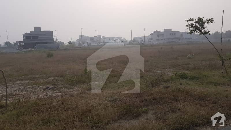 1 Kanal Plot No 877 In Hot Location