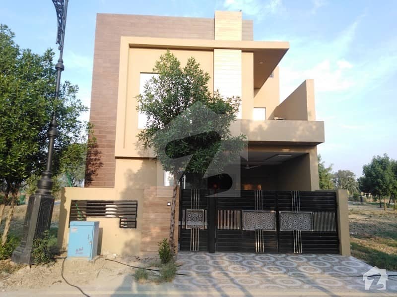 پام سٹی ۔ بلاک اے پام سٹی فیروزپور روڈ لاہور میں 3 کمروں کا 5 مرلہ مکان 85 لاکھ میں برائے فروخت۔