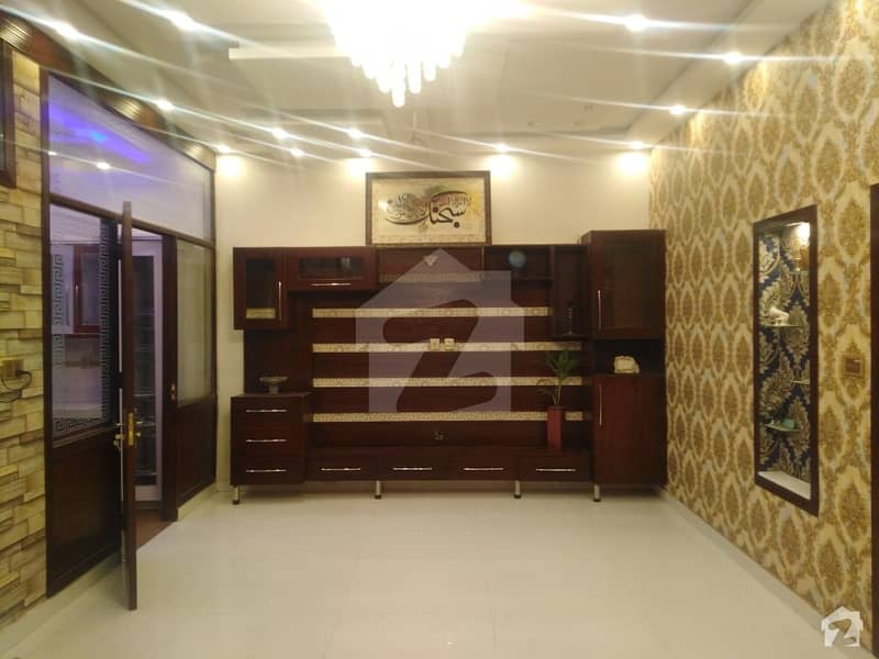 الرحمان گارڈن فیز 2 الرحمان گارڈن لاہور میں 4 کمروں کا 10 مرلہ مکان 2.2 کروڑ میں برائے فروخت۔