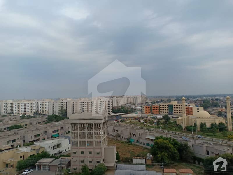 Superb Open View 12 Marla 4 Beds Flat On 3rd Floor For Sale In Askari 11 Lahore At Cheaper Rate With Gas