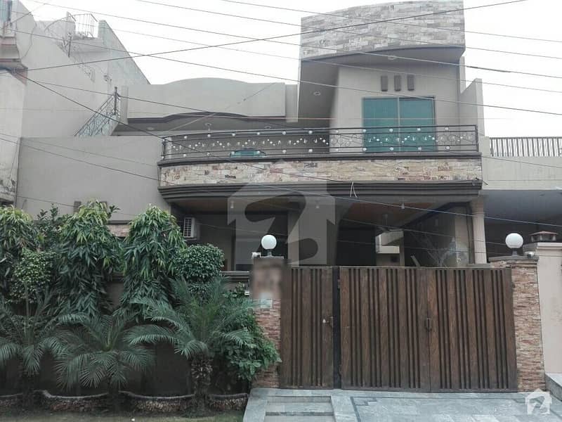 مرغزار آفیسرز کالونی لاہور میں 4 کمروں کا 10 مرلہ مکان 1.75 کروڑ میں برائے فروخت۔