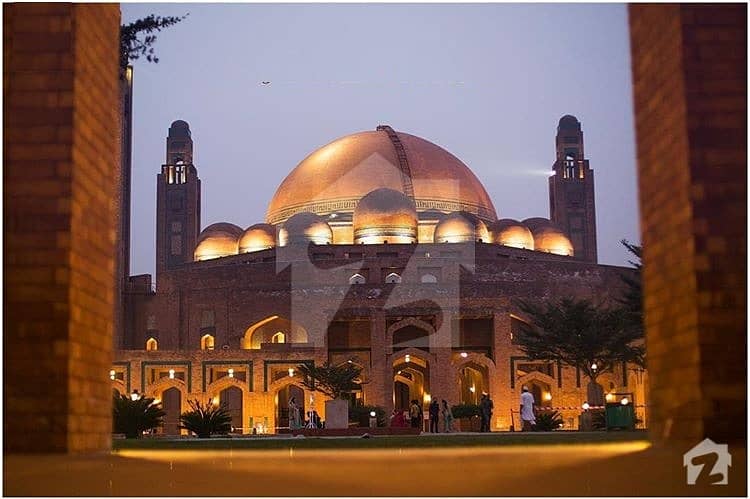 لو کاسٹ ۔ بلاک جے لو کاسٹ سیکٹر بحریہ آرچرڈ فیز 2 بحریہ آرچرڈ لاہور میں 8 مرلہ رہائشی پلاٹ 29 لاکھ میں برائے فروخت۔