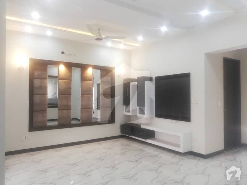 10 Marla Brand New House For Rent In Tulip Block Sector C Bahria Town Lahore