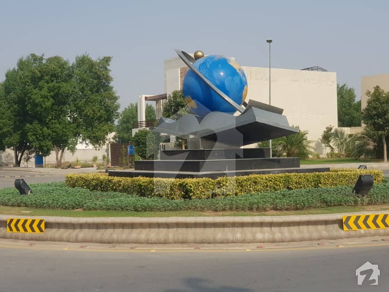 لو کاسٹ ۔ بلاک جے لو کاسٹ سیکٹر بحریہ آرچرڈ فیز 2 بحریہ آرچرڈ لاہور میں 8 مرلہ رہائشی پلاٹ 26 لاکھ میں برائے فروخت۔