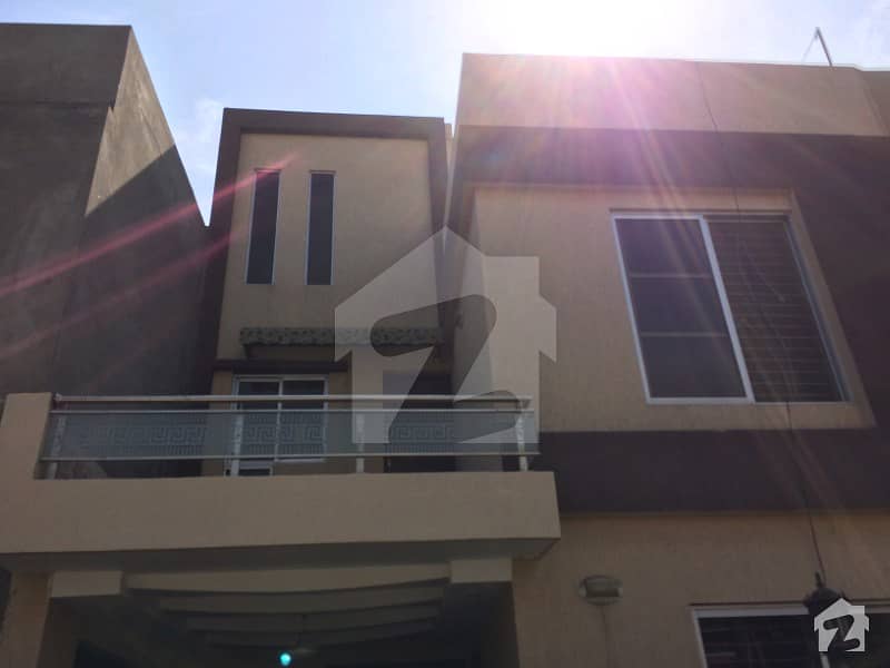 5 Marla Vip Stylish Brand New House For Rent In Bahria Town  Lahore