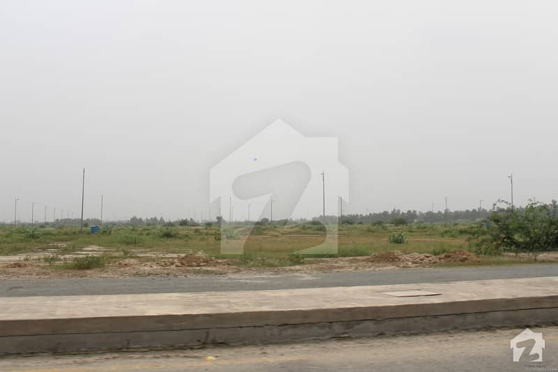 01 KANAL FACING PARK PLOT FOR SALE IN DHA LAHORE