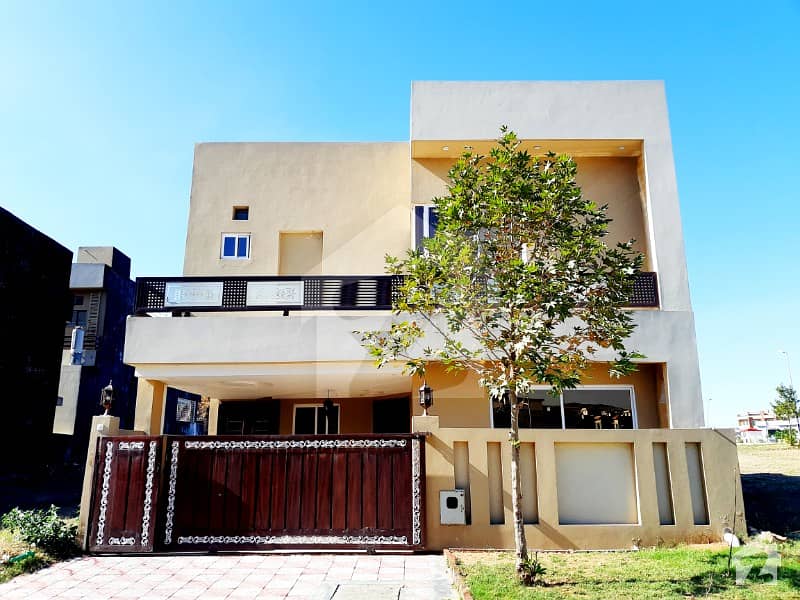 بحریہ ٹاؤن فیز 8 بحریہ ٹاؤن راولپنڈی راولپنڈی میں 5 کمروں کا 7 مرلہ مکان 1.4 کروڑ میں برائے فروخت۔
