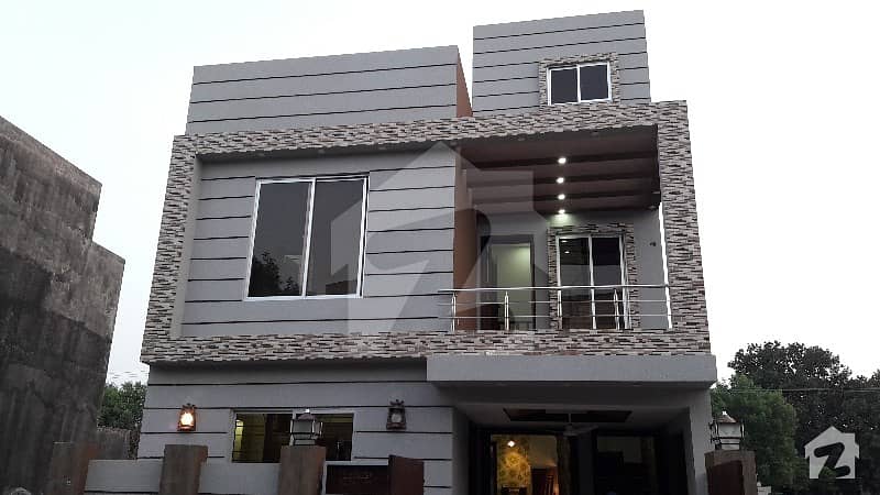 Brand  New 5 Marla House For Rent In Bahria Town With Gas And Near To Main Boulevard