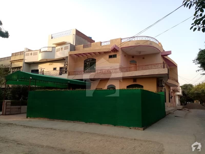 Corner Double Storey House For Sale Fateh Sher Colony, Sahiwal