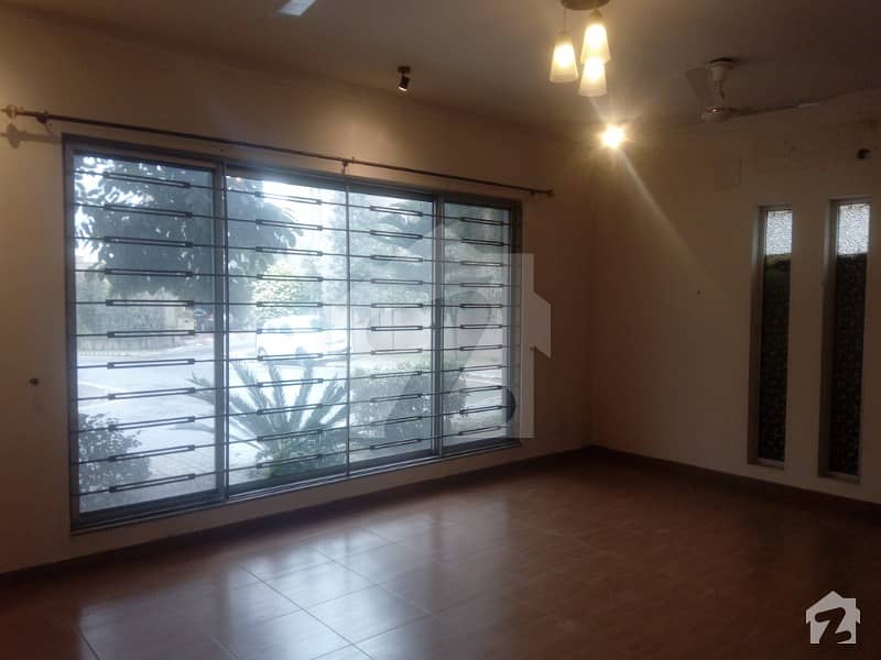 A Lush Condition Villa For Rent Dha 1 Sector F Islamabad