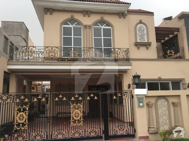 10 marla Double Unit Luxury Solid Constructed House In Most Prime Location Near Mosque Park  Commercial Area In Very Reasonable Price From Market In A Very Peaceful Atmosphere