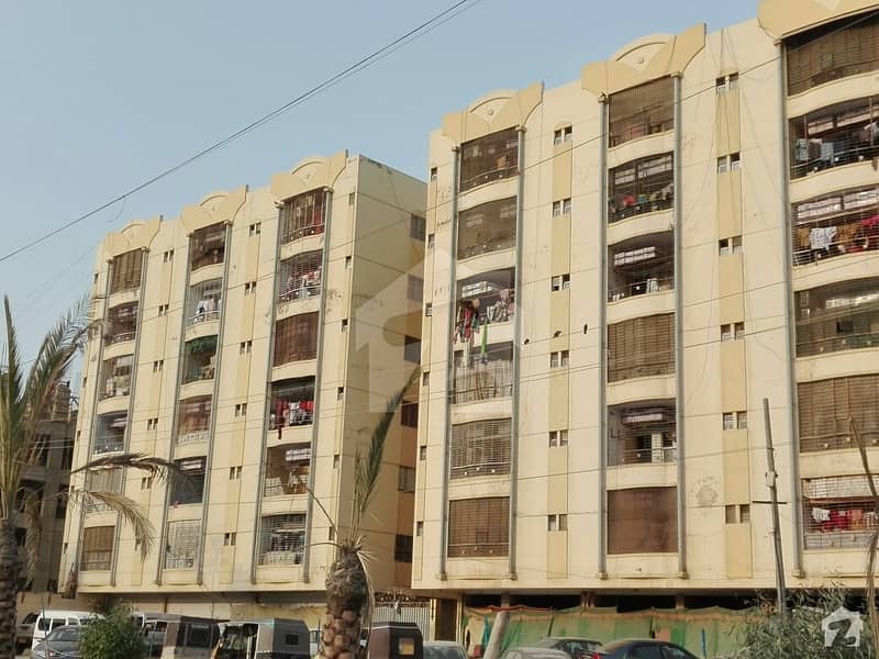 گلستانِِ جوہر ۔ بلاک اے 3 گلستانِ جوہر کراچی میں 2 کمروں کا 3 مرلہ فلیٹ 52 لاکھ میں برائے فروخت۔