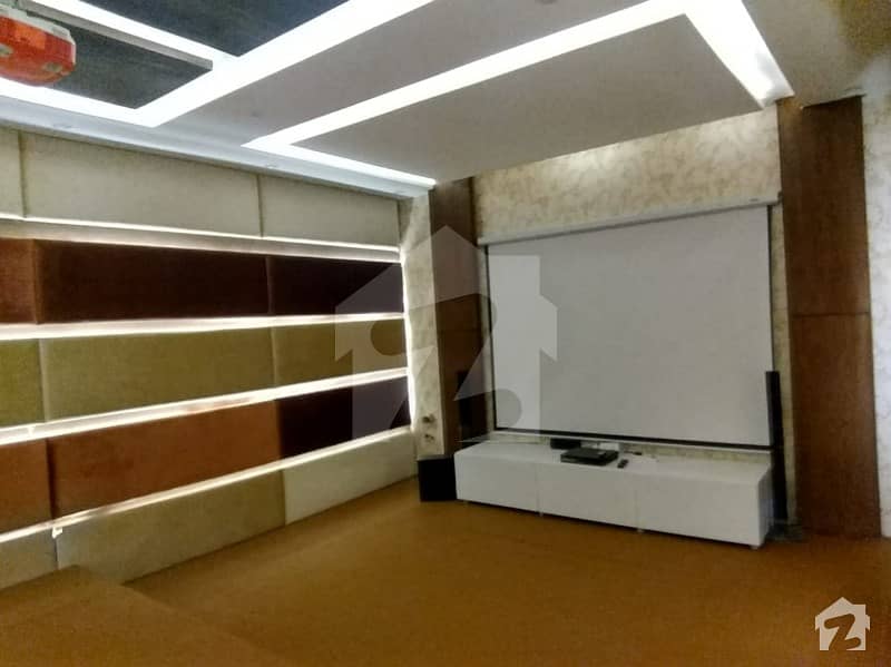 سکھ چین گارڈنز ۔ بلاک اے سکھ چین گارڈنز لاہور میں 3 کمروں کا 1 کنال زیریں پورشن 50 ہزار میں کرایہ پر دستیاب ہے۔