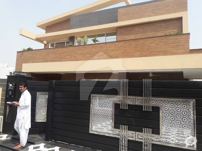 01 Kanal Beautiful Villa Available For Sale In Dha Phase 6 Hot Location