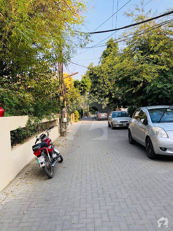 Full House For Rent Ideal Location Zahoor Elahi Road, Gulberg, Lahore ID20941194