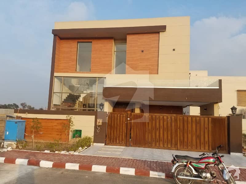 10 Marla Designer Brand New Luxury House For Sale