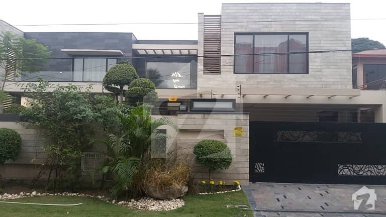 2 Kanal Stylish Designer Bungalow For Sale In DHA