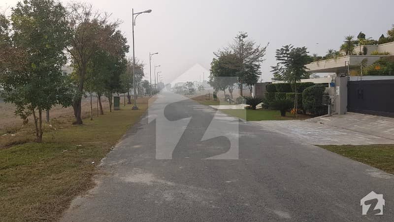 Near Park Plot No 1543 For Sale In DHA Phase 6