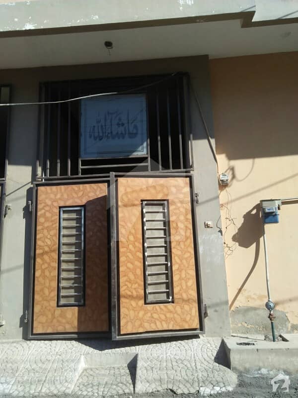 ستیانہ روڈ فیصل آباد میں 2 کمروں کا 2 مرلہ مکان 26 لاکھ میں برائے فروخت۔