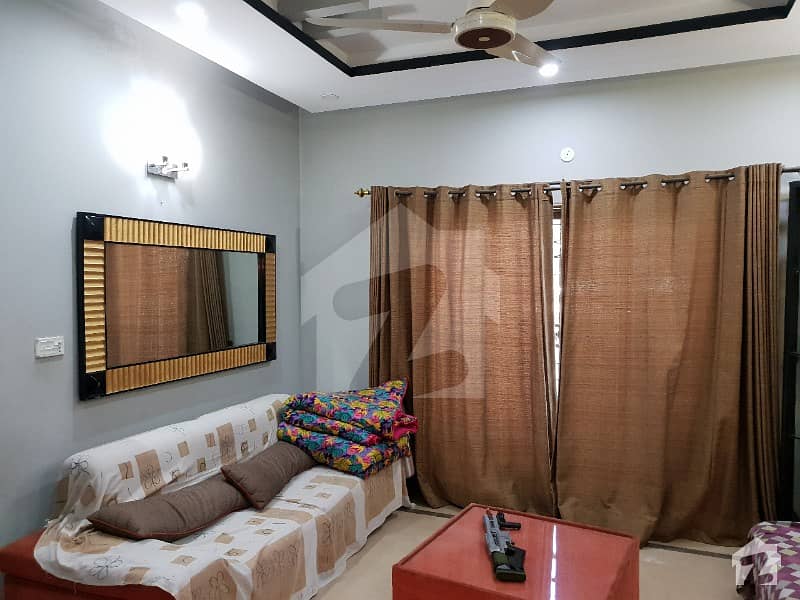 بحریہ ٹاؤن سیکٹر سی بحریہ ٹاؤن لاہور میں 5 کمروں کا 10 مرلہ مکان 1.45 کروڑ میں برائے فروخت۔