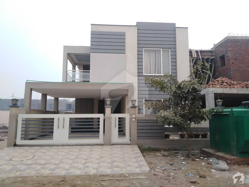 9 Marla Installment Villa Is Available For Sale