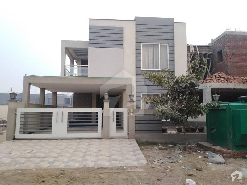 9 Marla Installment Villa Is Available For Sale