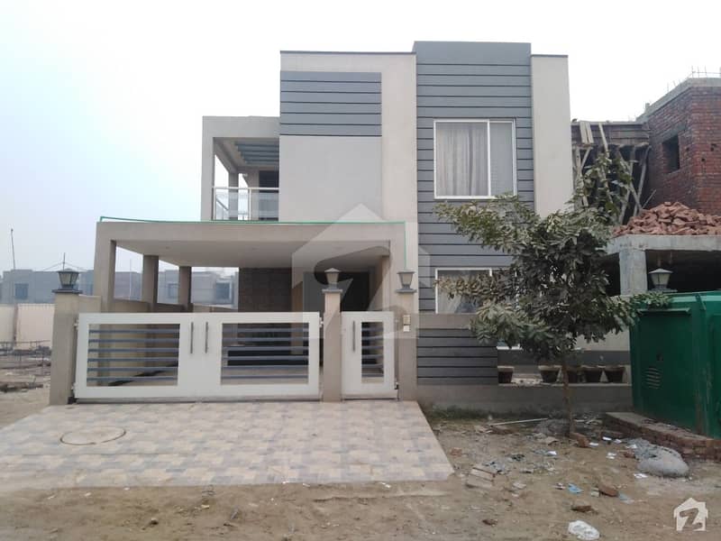 9 Marla Installment Villa Is Available For Sale