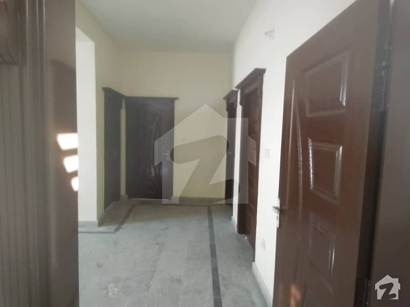 اڈیالہ روڈ راولپنڈی میں 4 کمروں کا 7 مرلہ عمارت 2.95 کروڑ میں برائے فروخت۔