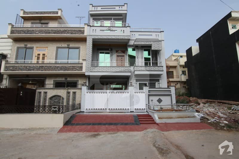 25x40 Brand New House Is Avaible For Sale At G13 Isalamabad