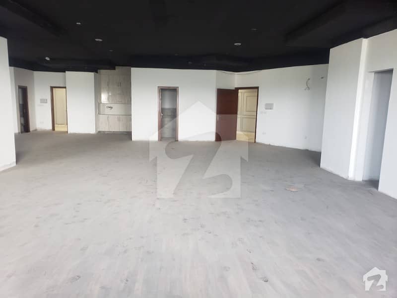 Commercial  Hall Available For Rent In Gulberg Lahore