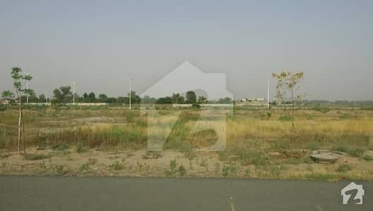 Hot Location 1_Kanal 70Ft Road Possession Ideal Plot Direct Approach Available for Sale Golden Opportunity for future Investment Hot Location 1_Kanal 70Ft Road Possession Ideal Plot Direct Approach Available for Sale Golden Opportunity for future Investment