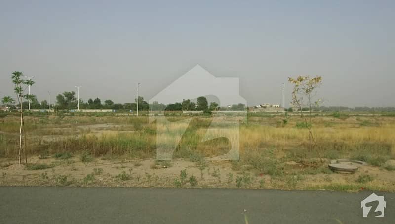 Hot Location 1 Kanal 70 Ft Road Possession Ideal Plot Direct Approach Available for Sale Golden Opportunity for future Investment