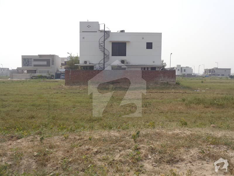 DHA PHASE 7 BLOCK P ONE KANAL PLOT NO P270 FOR SALE