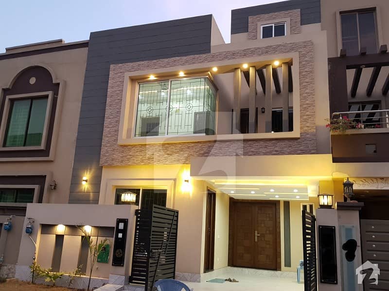 Lavish 5 Marla Brand New Luxury House For Sale In Bahria Town Lahore