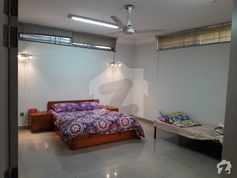 1 Kanal Fully Furnished  House For Rent