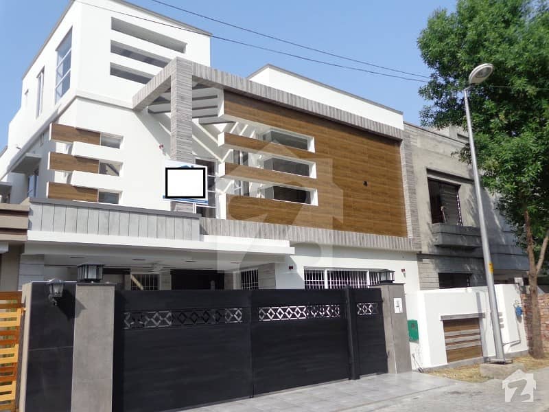 10 Marla House For Sale In Gulbahar Block Sector C Bahria Town Lahore