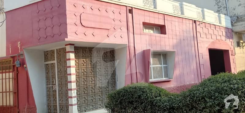 جیل روڈ رحیم یار خان میں 5 کمروں کا 11 مرلہ مکان 30 ہزار میں کرایہ پر دستیاب ہے۔