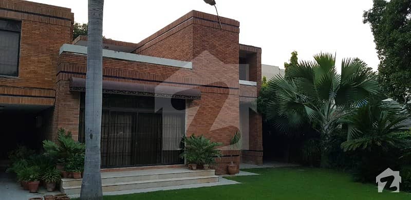 2 Kanal Bungalow For Sale In Nisar Colony Cantt