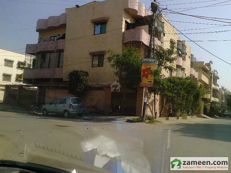 4 Bed Dd Portion Home For Sale In Block 7 Gulstan-johar Main University Road